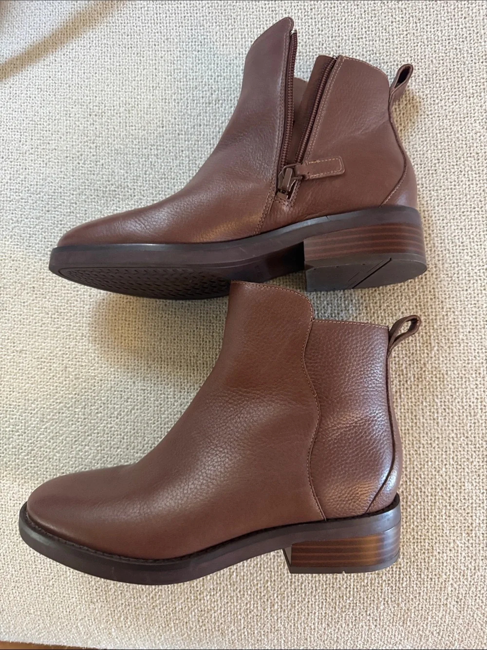 Cole haan Brown Leather womans Ankle Boots size 6
